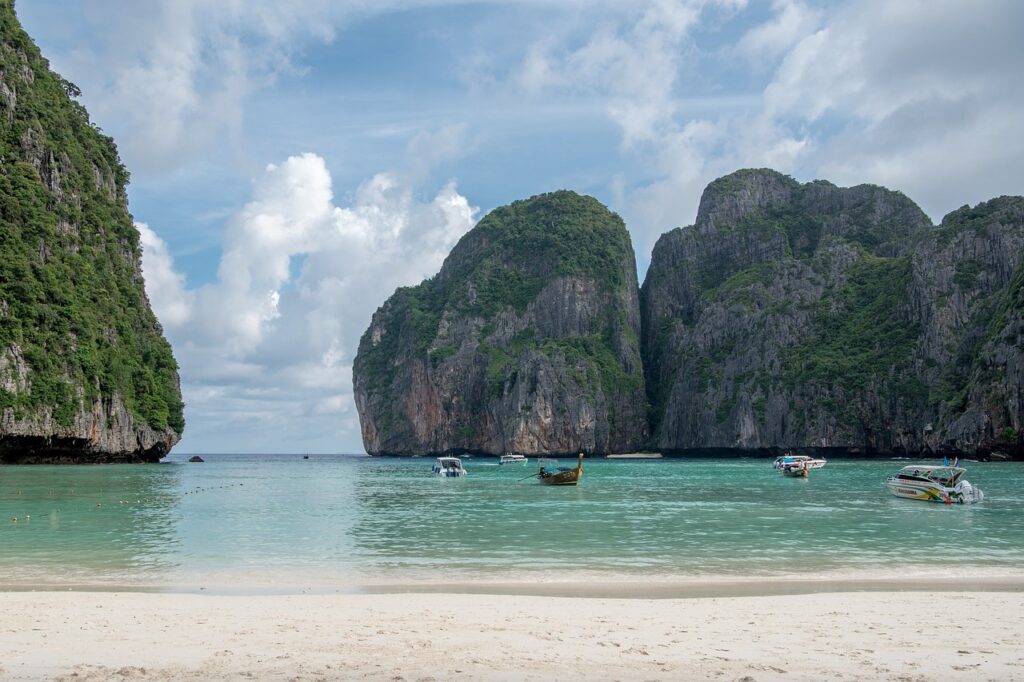 Koh phi phi island rocks